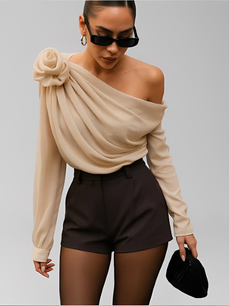 Blusa de Ombro Único com Flor em Chiffon – Elise